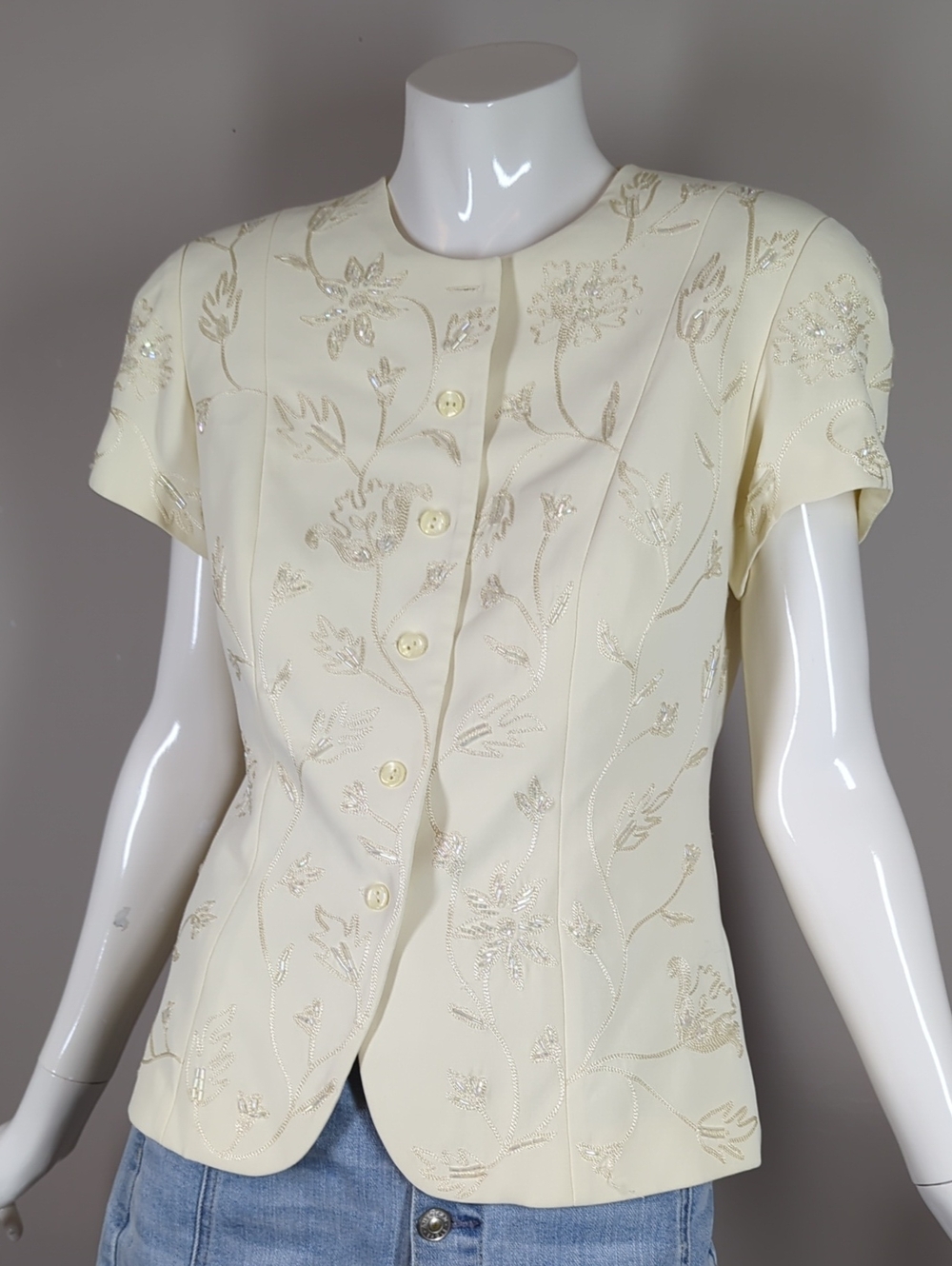 Vintage Jones New York Embroidered Cream Short-Sleeve Button Front Jacket 2p